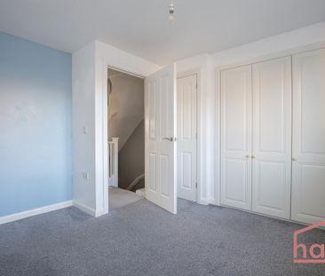 4 bedroom townhouse to rent - Photo 2