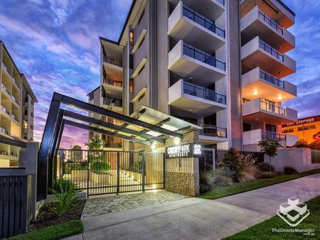 2 SPACIOUS BEDROOM APARTMENT PLUS STUDYIN ALBION - Photo 3