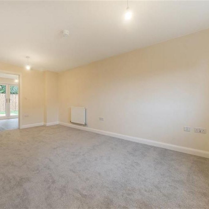 3 bedroom terraced house to rent - Photo 1