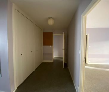 Appartement T3 à louer - 74 m² - Photo 4