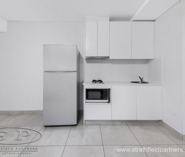 Granny Fla/36a Watkin Tench Parade, Pemulwuy NSW 2145 - Apartment F... - Photo 4