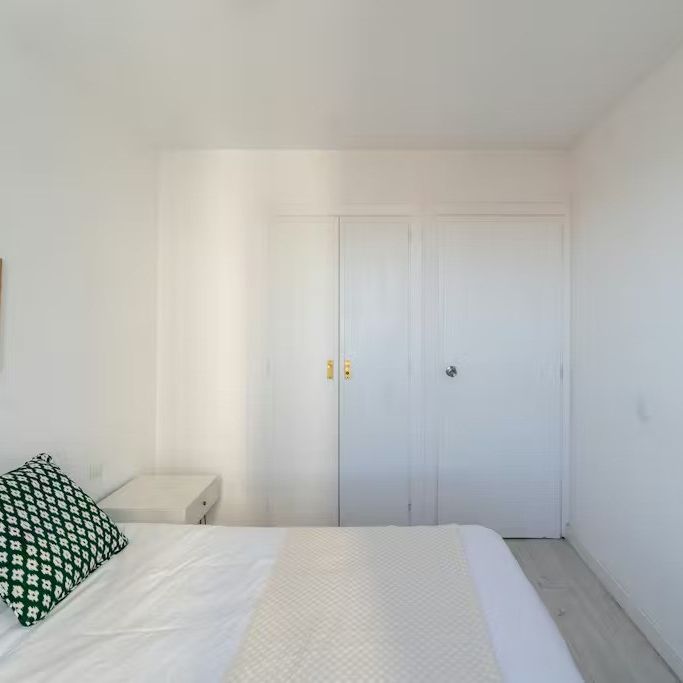 Calle de Orense, Madrid, Community of Madrid 28020 - Foto 1