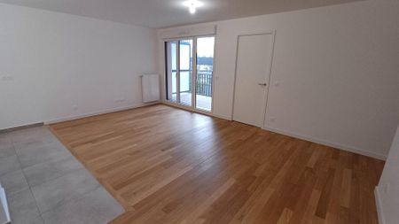 location Appartement T2 DE 49.7m² À COURBEVOIE - Photo 2