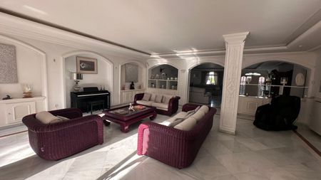Alquiler Villa en Milla De Oro, Marbella - Photo 2