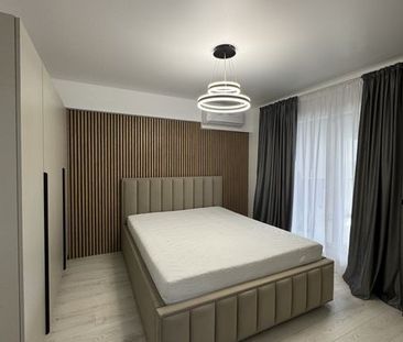 Inchiriez apartament 2 camere - complex Sun Royal View - Photo 2