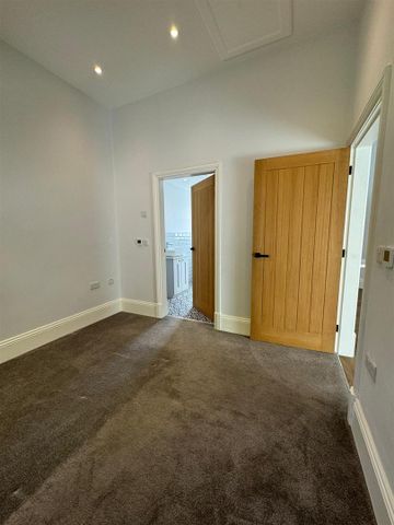 1 bed bungalow to rent in Ashworth Road, Rossendale, BB4 - Photo 3
