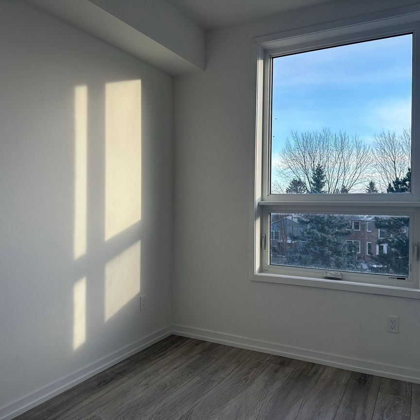 For Lease - 22 LYTHAM GREEN Circle Unit# 12, Newmarket, Ontario - Photo 1