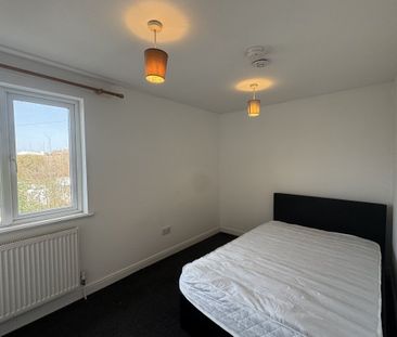 Stoke Road, AYLESBURY - Photo 1