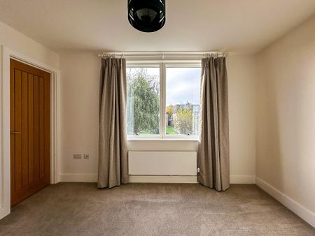 3 bedroom detached house to rent - Photo 4