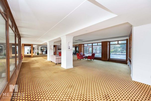 3 bedroom apartment to rent - Photo 1