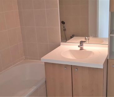 Location Appartement 2 pièces 41m² - Photo 3