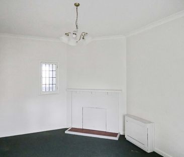 Woburn Art Deco Apartment - Photo 4