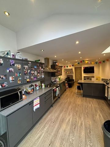 148 Hubert Road - Photo 5