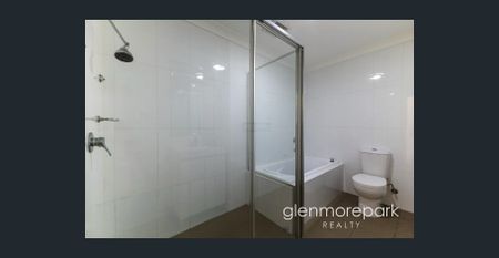 Modern 2 bedroom unit! - Photo 2