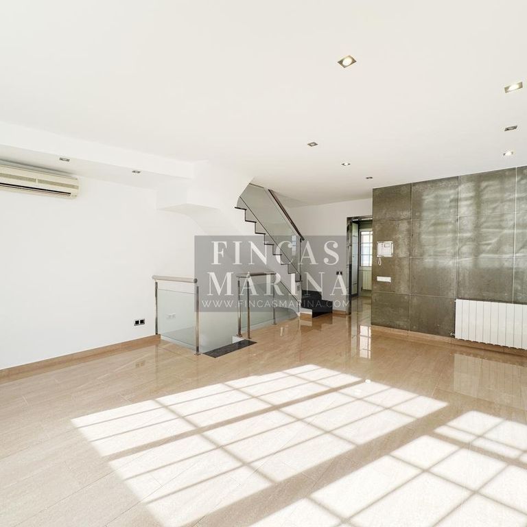 3 bedroom luxury House for rent in Gavà, Spain - Photo 1