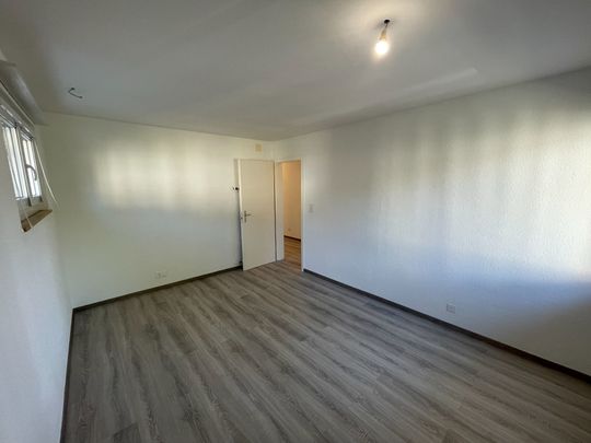 Appartement de 70m2 devant la gare avec balcon - Foto 1