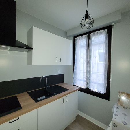 Location Appartement 1 pièce 33m² LA GUERCHE DE BRETAGNE 35130 - Photo 3