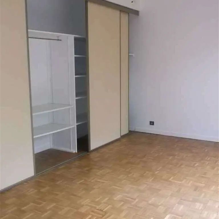Location appartement 1 pièce - 40m² à Bordeaux-cauderan (33200) - Photo 1