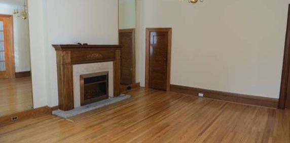 ROSEDALE 2BD 2BA CENTRAL SPACIOUS BRIGHT APT - Photo 2