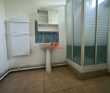 Location Appartement 2 pièces 40m² - Photo 2