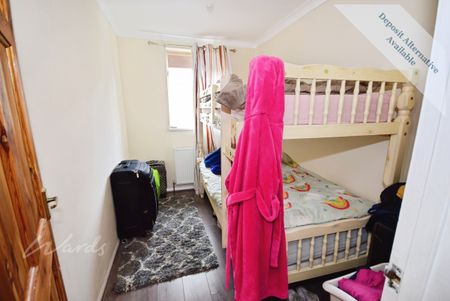 3 bedroom terraced house to rent - Photo 2