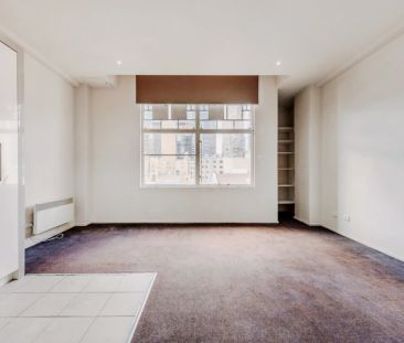 1 Bed, 1 Bath - Photo 2