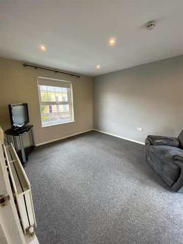 19a Dromore Street, Banbridge, BT32 4DL - Photo 2