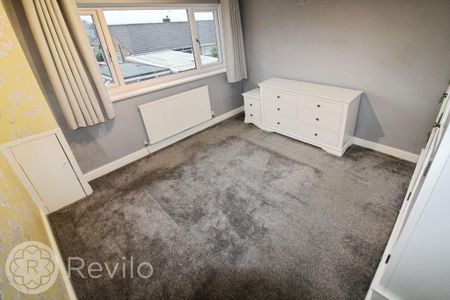 3 bedroom end of terrace house to rent - Photo 5