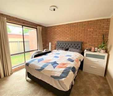 Immaculate 2 Bedroom in Central Shepparton! - Photo 3
