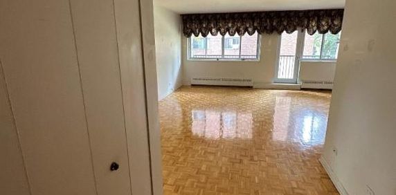 2 CH - 1 SDB - St-Laurent - $1,595 /mo - Photo 2