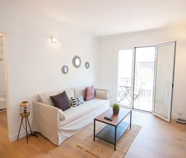 Carrer dOrient, L'Hospitalet de Llobregat, Catalonia 08904 - Photo 1