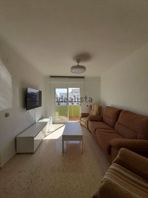 Alquiler de piso en Calle Vistafranca - Photo 1