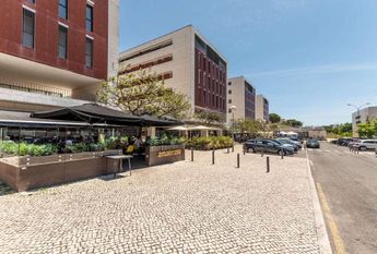 2 Bedroom Apartment with a view, Alto de Algés, Oeiras