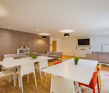 studio to rent West Bar House, 70 Furnace Hill, Sheffield, S3 - Photo 5