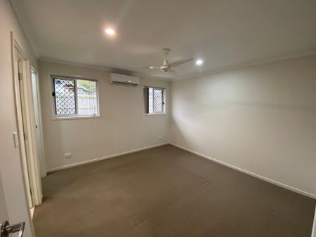 For Rent - Spacious and Modern Family Home - Photo 2