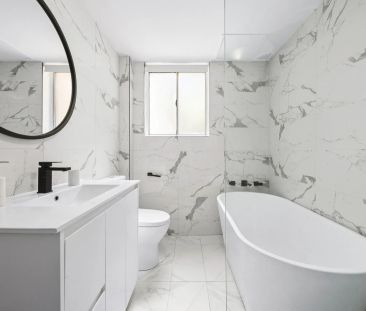 Stylish Freshwater Apartment – 6 Month Lease & Utilities - Photo 4