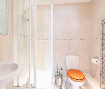 Park Street, Colnbrook, SL3 - Photo 6