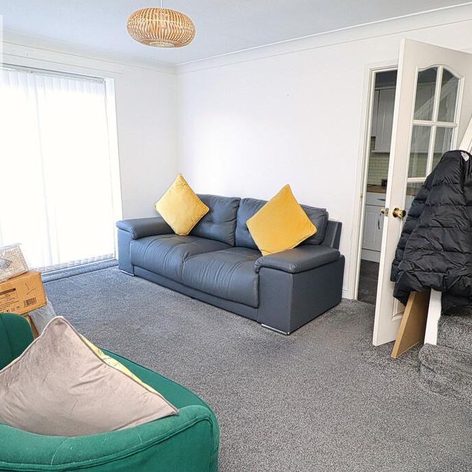 2 bedroom townhouse to rent - Photo 1