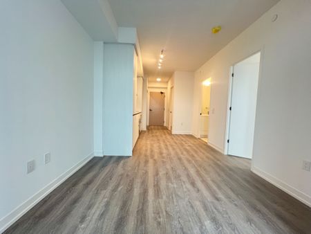 For Lease - 8 Interchange Way Unit# 2210, Vaughan, Ontario - Photo 4