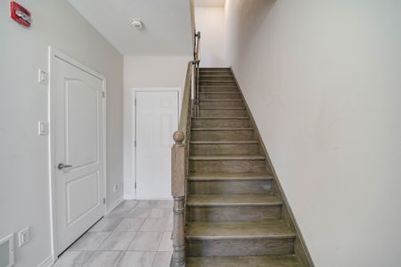 For Lease - 12 Adam Sellers Street, Markham, Ontario - Photo 5