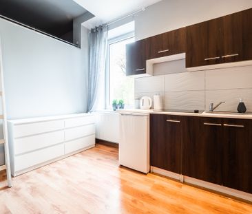 Kompaktowa i ekonomiczna kawalerka Umeblowana - Photo 2