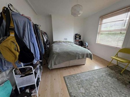 Daisy Road, South Woodford, E18 - Photo 3