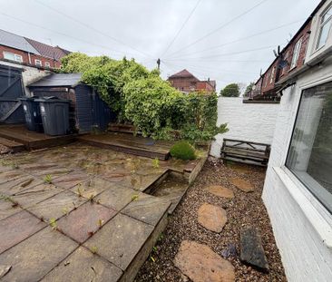 2 bedroom end of terrace house to rent - Photo 6