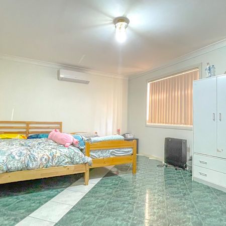 GRANNY GLAT 2 BEDROOM READY FOR CHRISTMAS - Photo 3