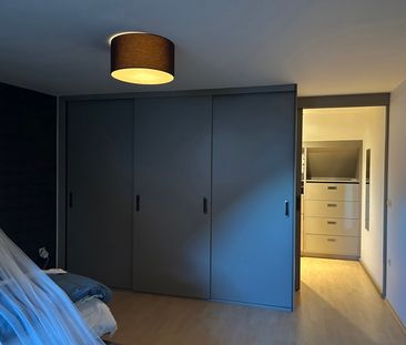 Ruim appartement midden in het centrum - Photo 5