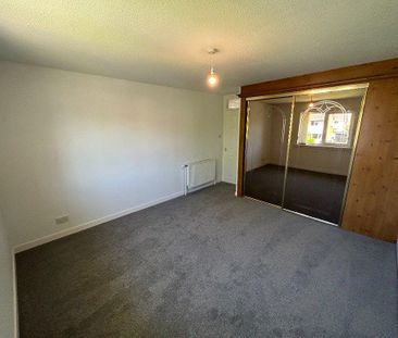 3 bedroom semi-detached house to rent - Photo 6