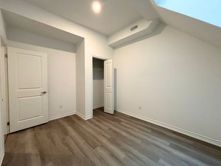 $1,799 / 2 br / 1.5 ba / 16 west ave s unit 114 - Photo 5