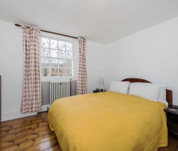 Price £2,450 pcm - Available 24/06/2025 - Unfurnished - Photo 2