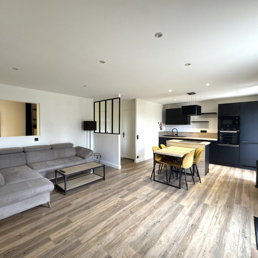 Location Appartement 2 pièces 51m² ST PRIEST EN JAREZ 42270 - Photo 1