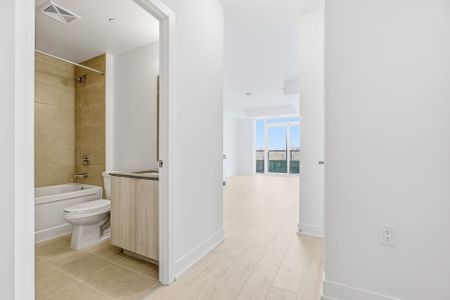 For Lease - 2088 James Street Unit# 604, Burlington, Ontario - Photo 5